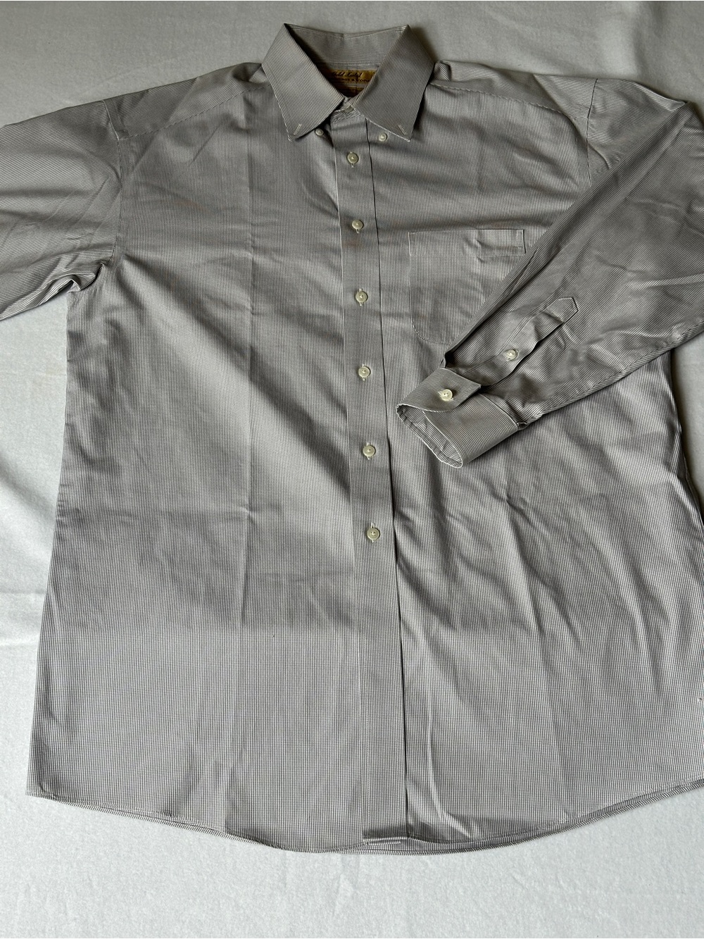 Gold Label Roundtree & Yorke 15.5 33 Gray Pinpoint Cotton Non-Iron Dress Shirt